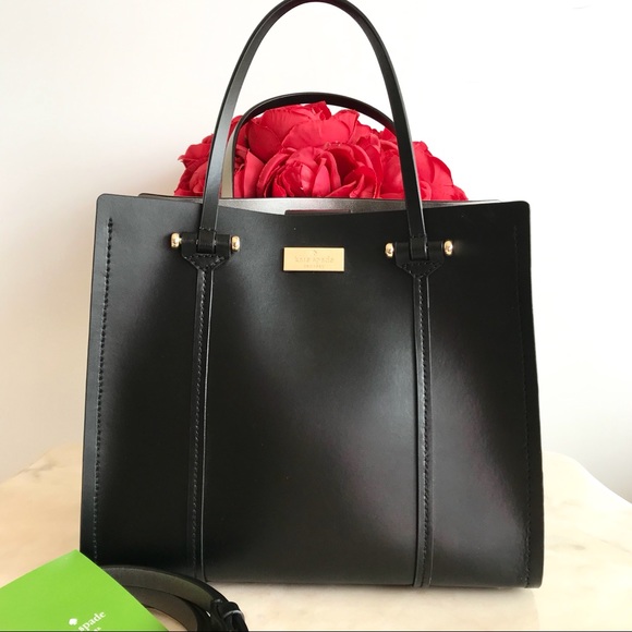 kate spade Handbags - ♥️ kate spade black Satchel ♥️